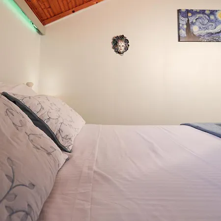 Daire Nona's House 3bd *