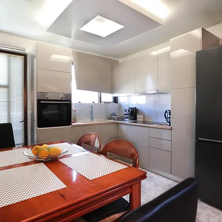 Nona's House 3bd Apartment