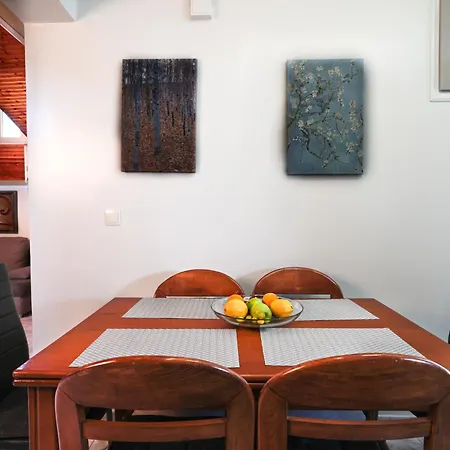 Nona's House 3bd With A Garden In The Center By Mana Gers *